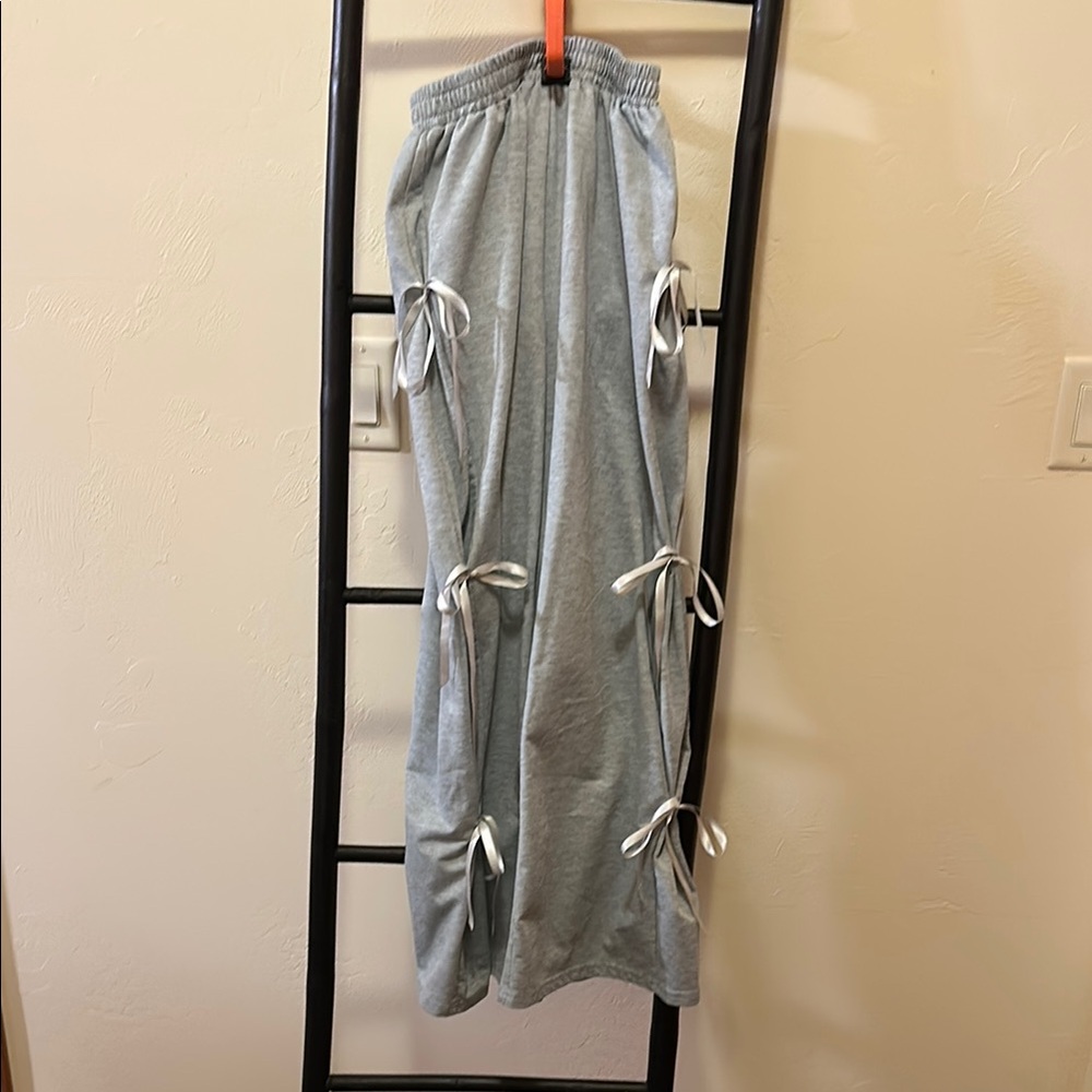 Chic Gray Pants with Side Ties